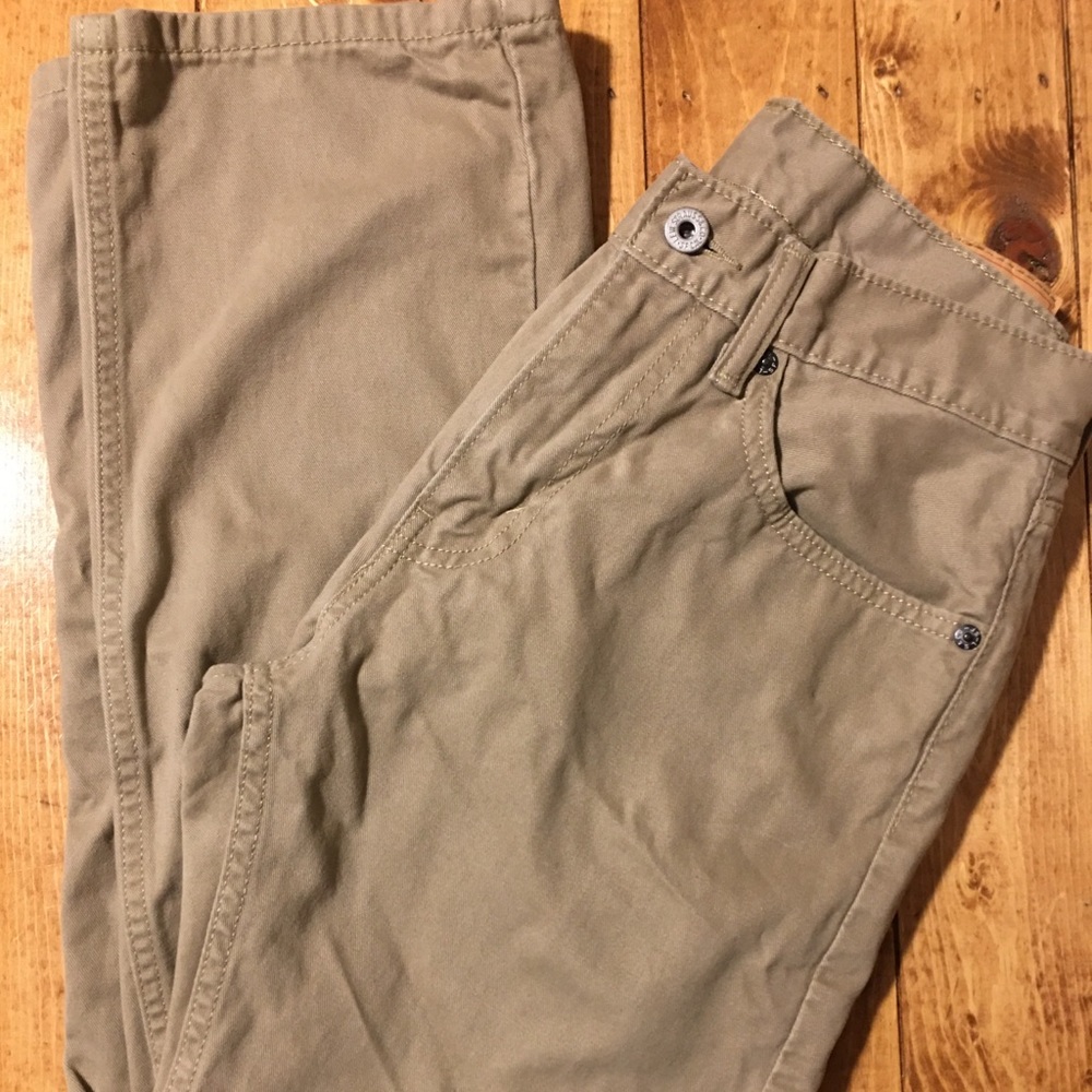 Levi jeans